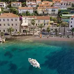 Holiday Home Prigradica 05