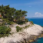 Vikendica Holiday Home Prigradica 05