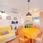 Holiday Home Prigradica 05