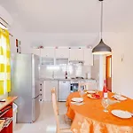 Vikendica Holiday Home Prigradica 05