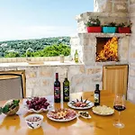 Holiday Home Prigradica 05