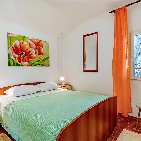 Holiday Home Prigradica 05 別荘